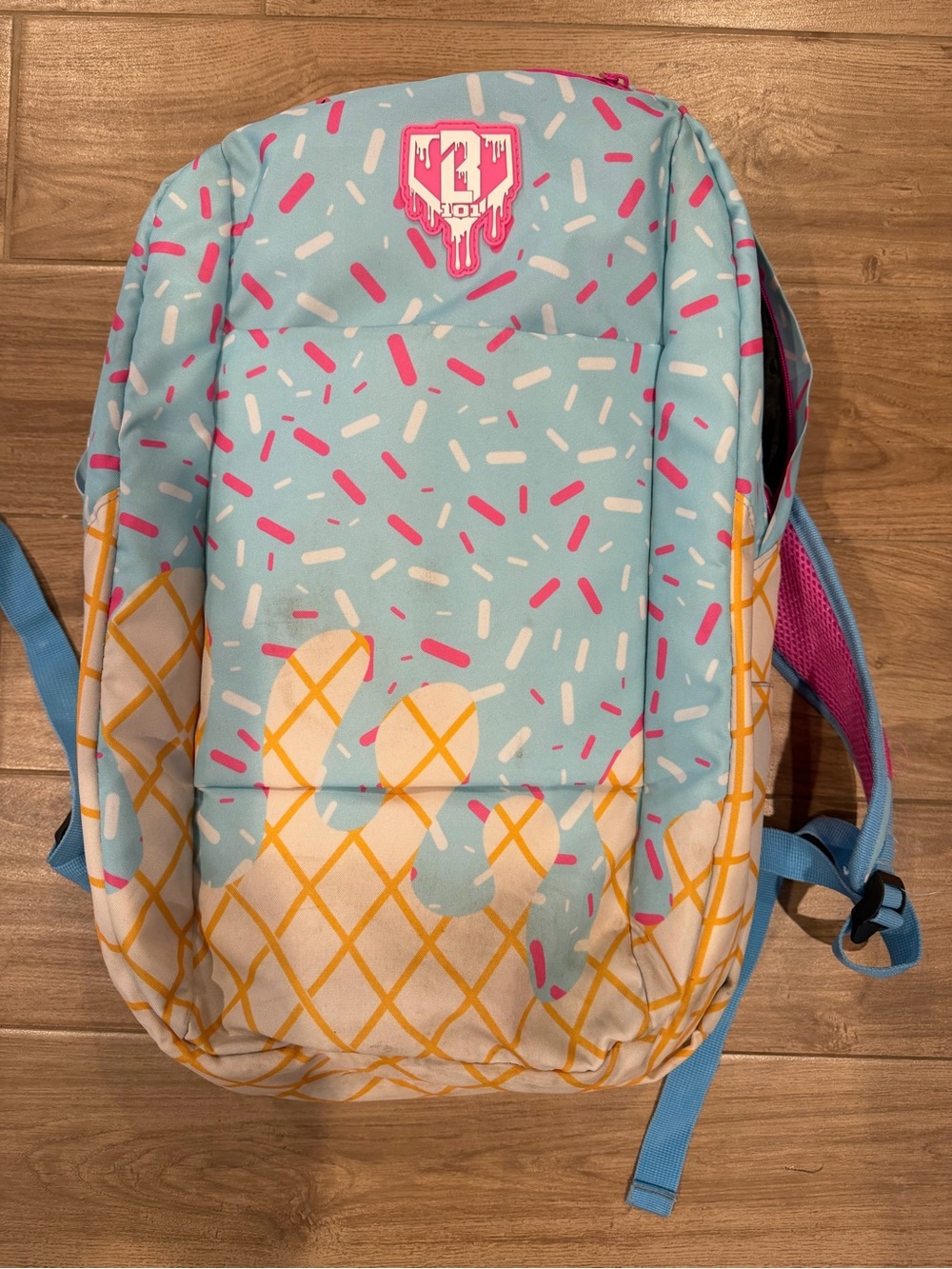 Baseball Lifestyle Szn 1 Ice Cream Backpack - used great condition